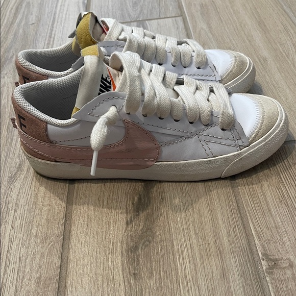 Nike Blazer Low ‘77 Jumbo Shoes White Pink Oxford Rose Whisper Sz 7.5 - Picture 4 of 12